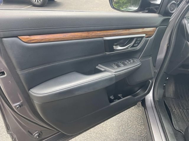 Used 2019 Modern Steel Metallic Honda Touring image 23