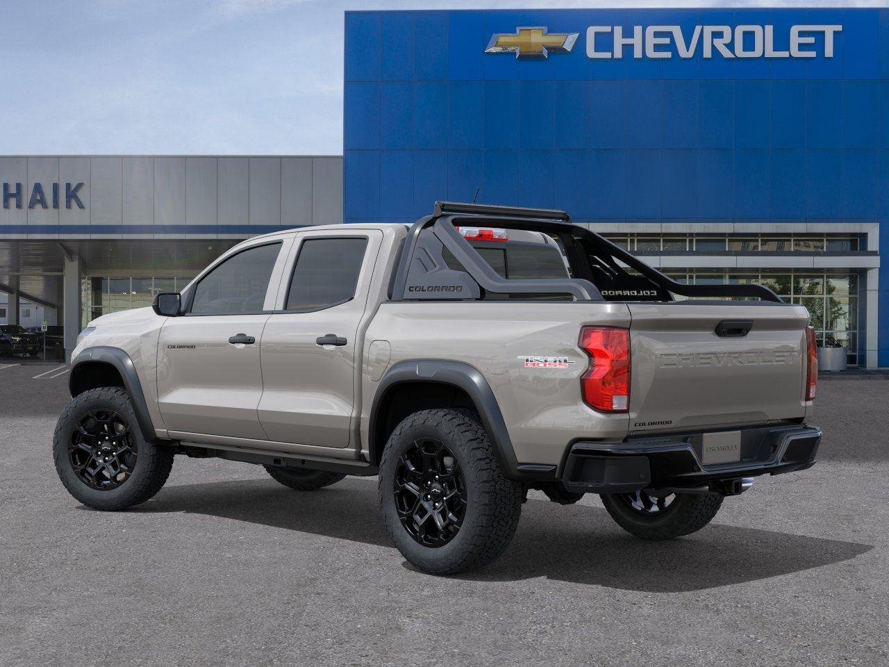 2026 Chevrolet Colorado Trail Boss - Photo 3