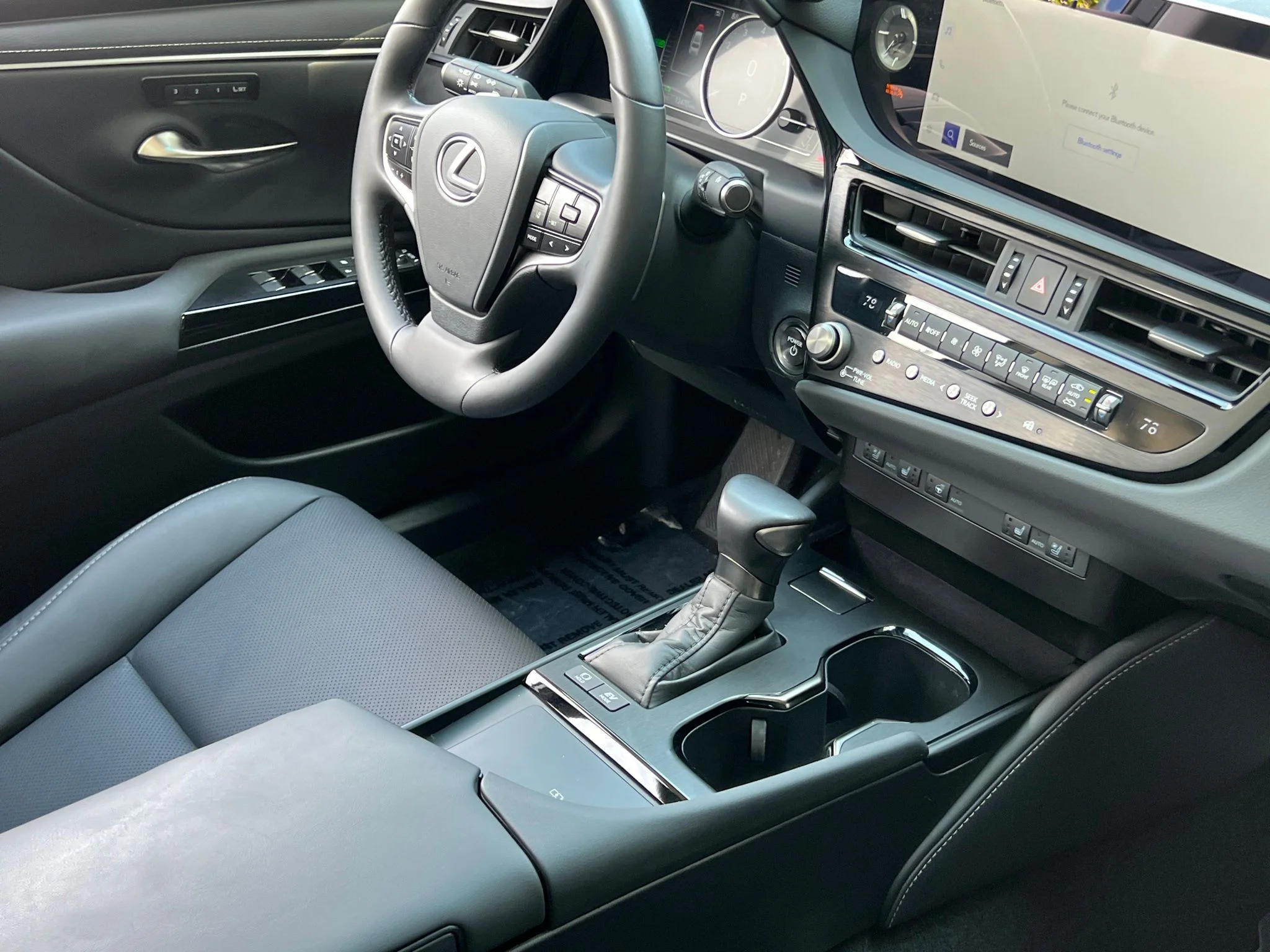 Used 2025 Red Lexus 300h F SPORT Design image 13
