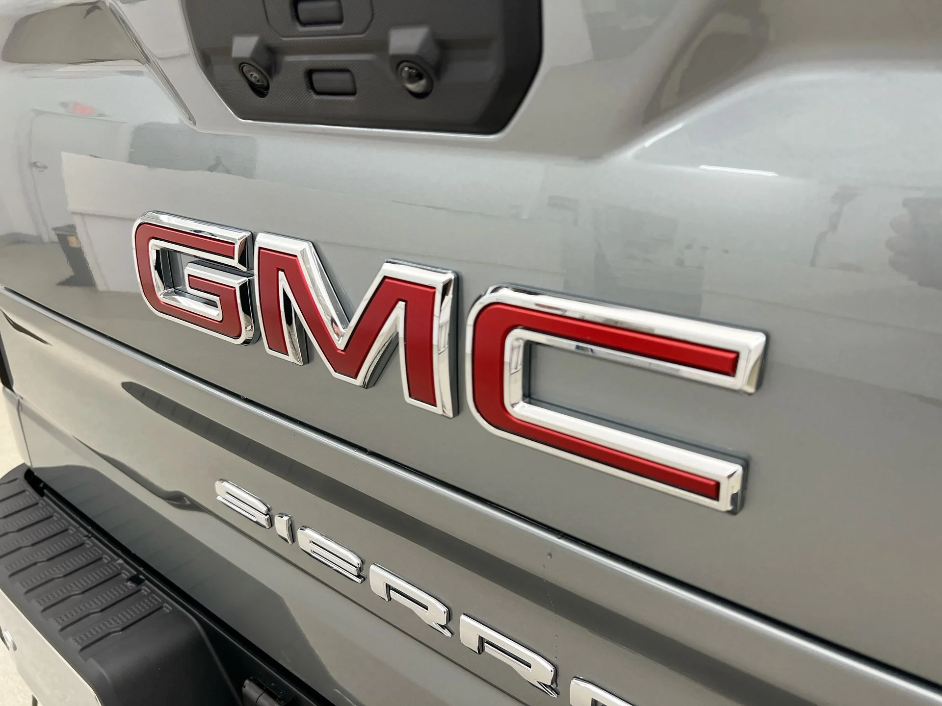 New 2026 Sterling Metallic GMC SLT image 81