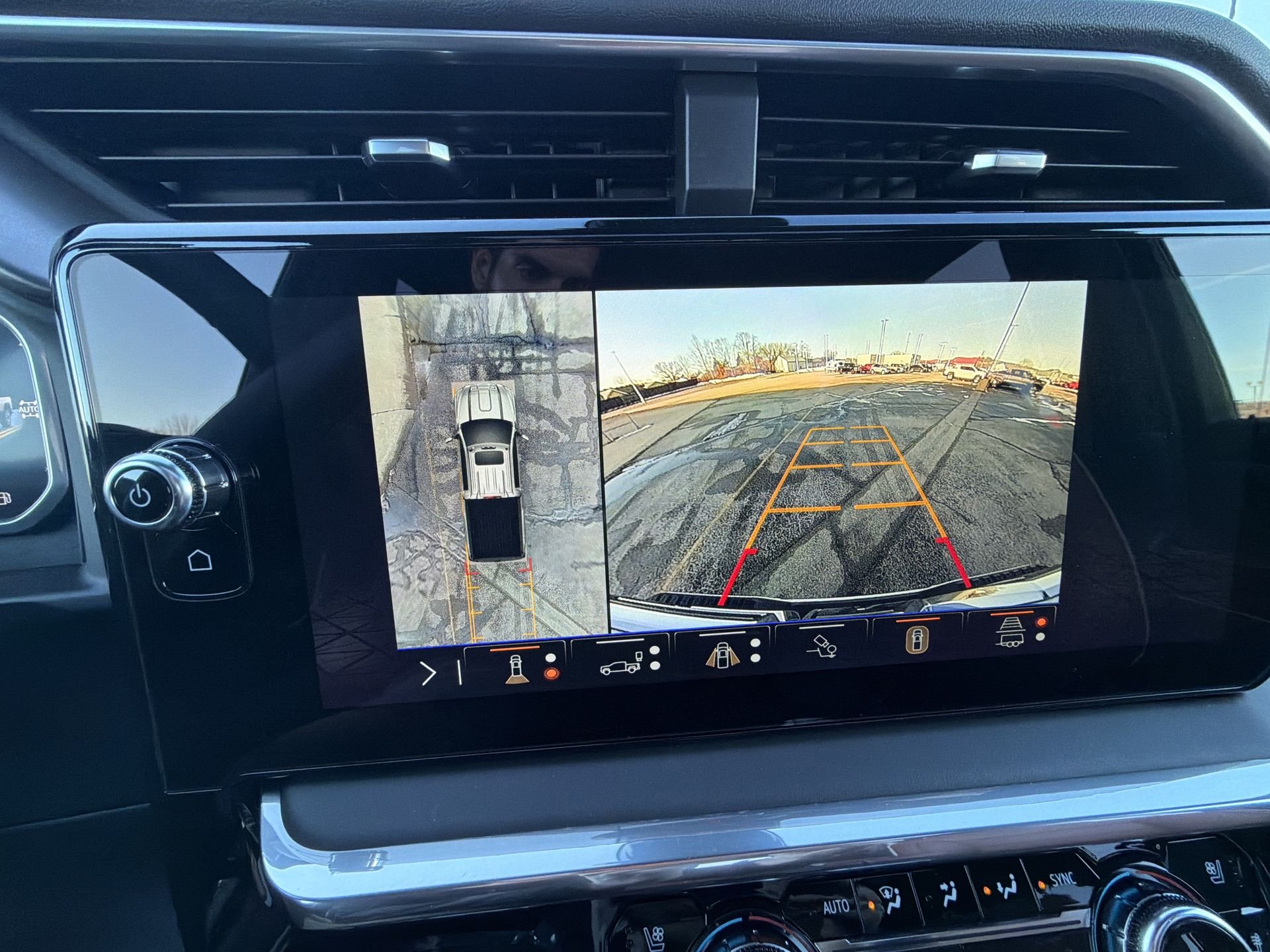 2026 GMC Sierra 3500HD Denali Ultimate - Photo 46