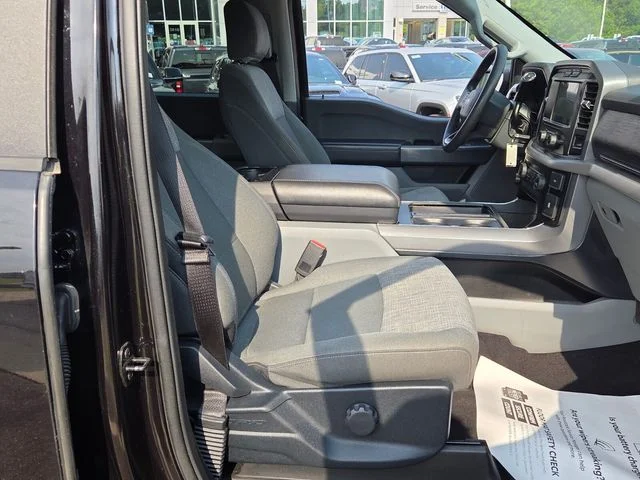 Used 2021 Black Ford XLT image 15