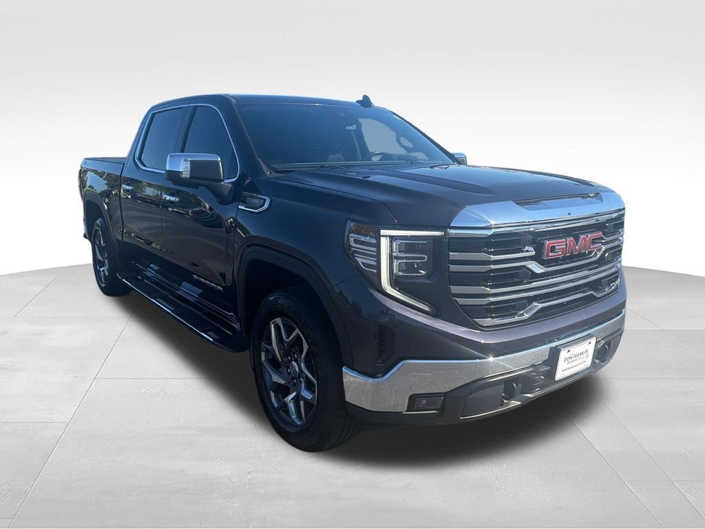 Used 2023 Silver GMC SLT image 13