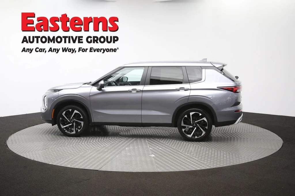 Used 2024 Gray Mitsubishi SE image 61