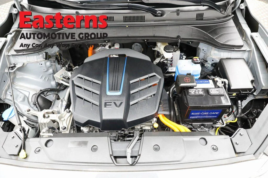 Used 2021 Gray Hyundai Ultimate image 7