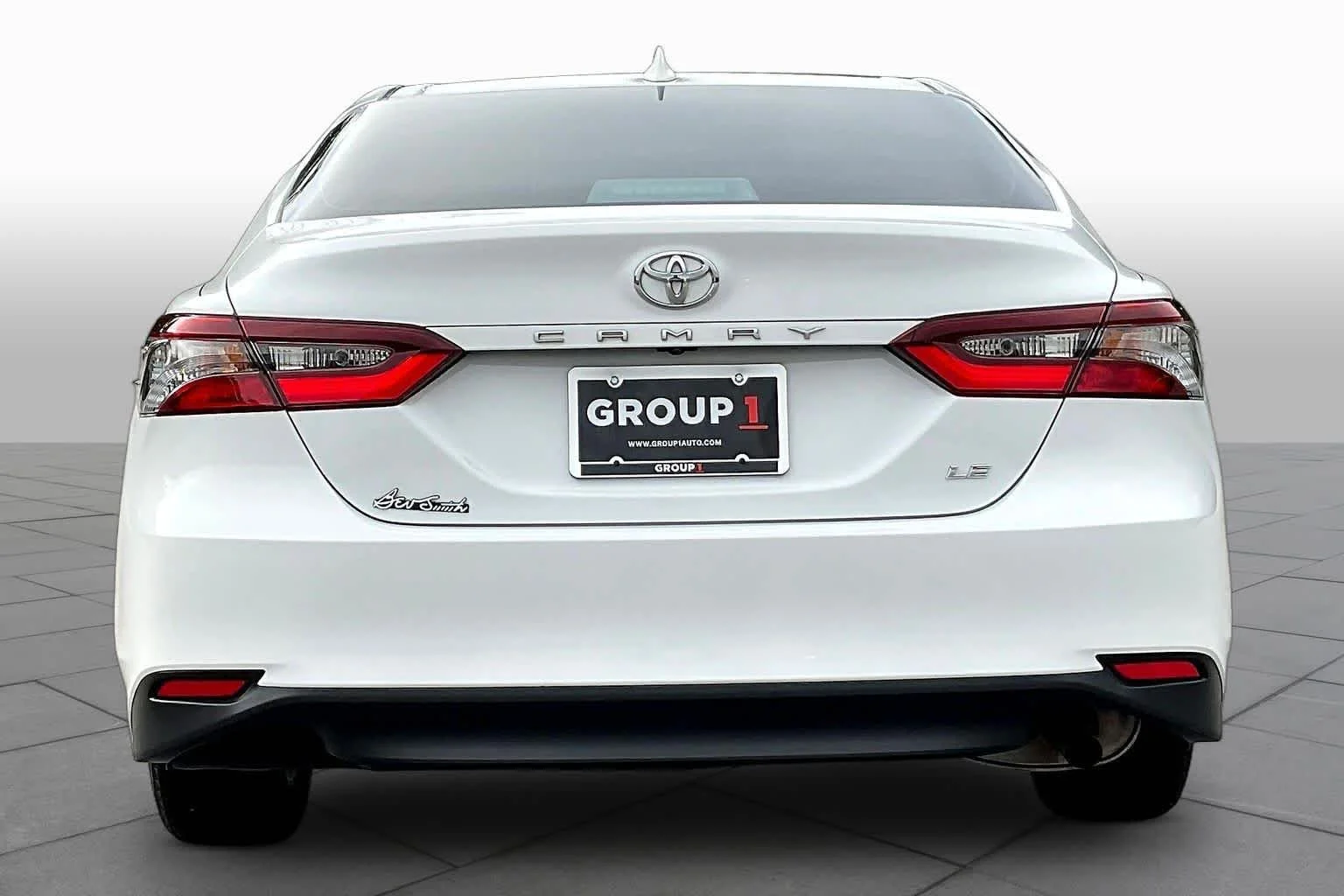 Used 2024 Ice Cap Toyota LE image 5