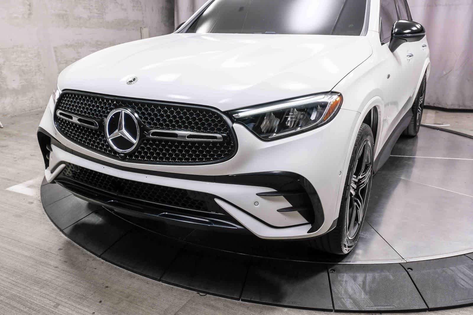 Used 2025 Polar White Mercedes-Benz GLC 350e image 11