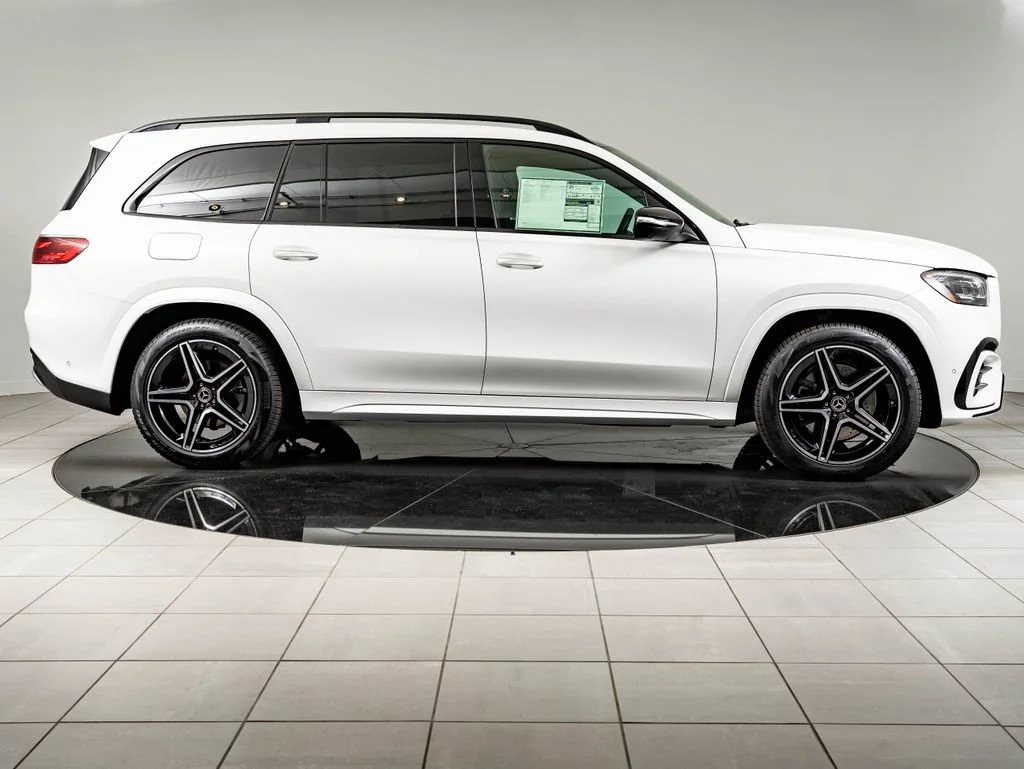 New 2026 Moonlight White Mercedes-Benz GLS 450 image 11