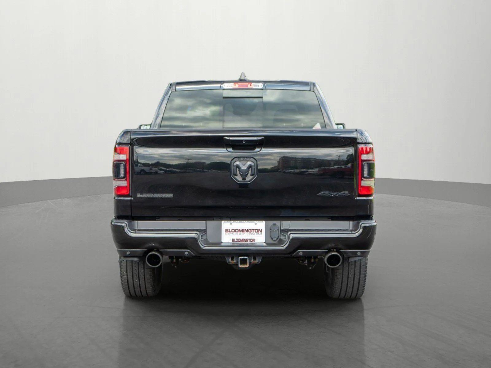 Used 2023 Diamond Black Crystal Pearlcoat Ram Laramie image 6