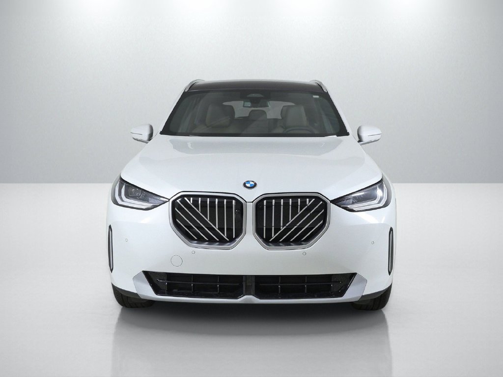 New 2026 Mineral White Metallic BMW 30 xDrive image 2