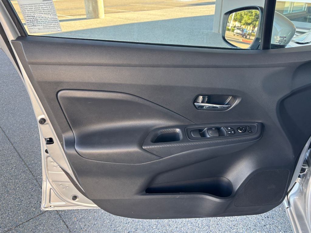 2025 Nissan Versa Sedan SV - Photo 23