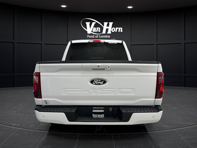 Used 2024 Oxford White Ford XLT image 6