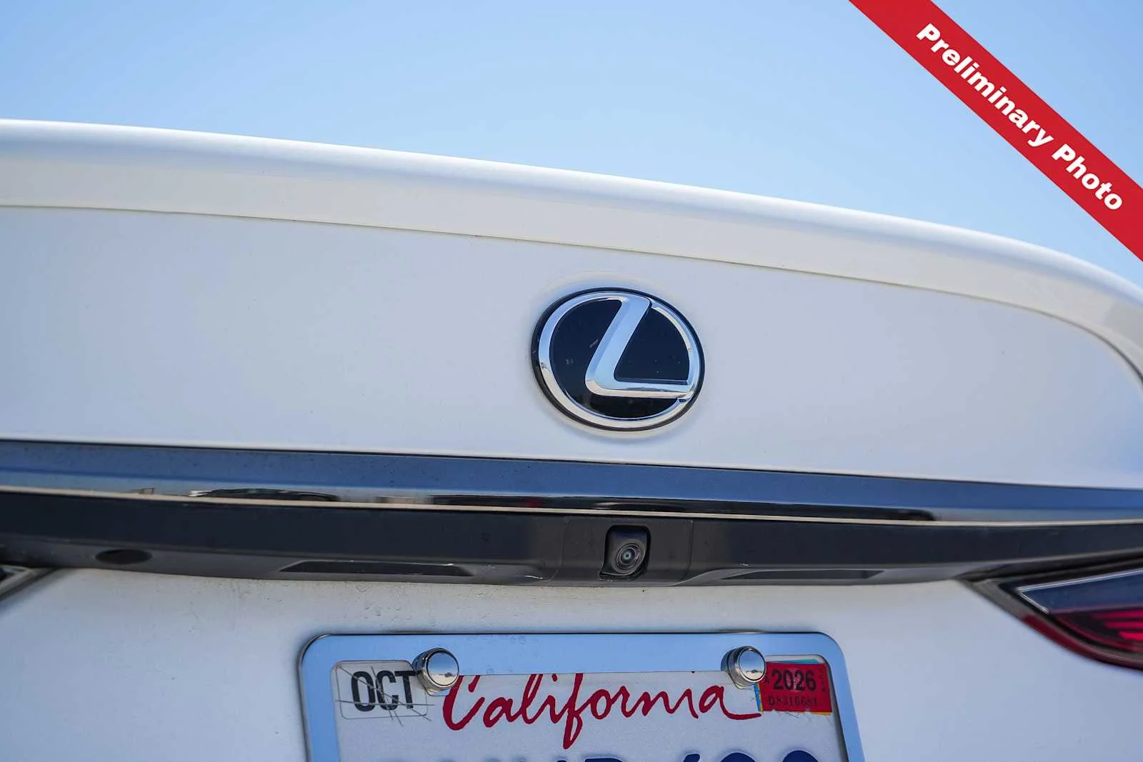 Used 2022 Ultra White Lexus F SPORT image 10