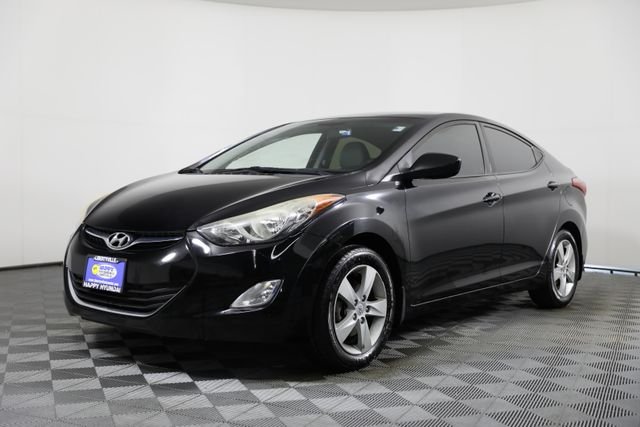 Used 2013 Hyundai Elantra GLS with VIN KMHDH4AE4DU929730 for sale in Libertyville, IL
