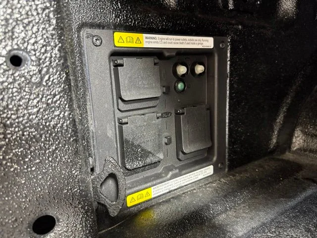 Used 2022 Quartz Metallic Ford Platinum image 22