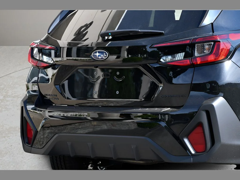 New 2026 CRYSTAL BLACK SILICA Subaru Base image 25