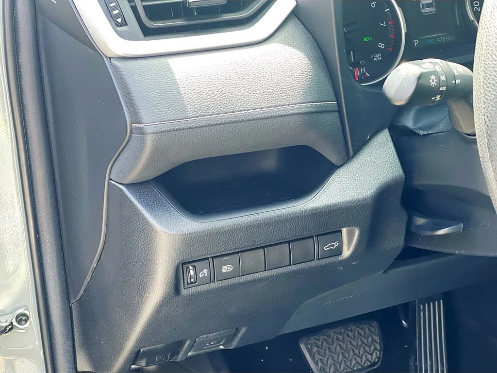 Used 2021 Gray Toyota XLE image 10