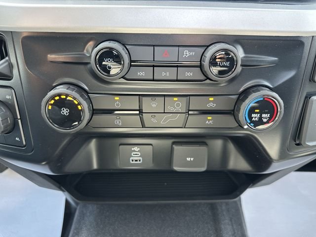 New 2026 Oxford White Ford F-250® XL image 18