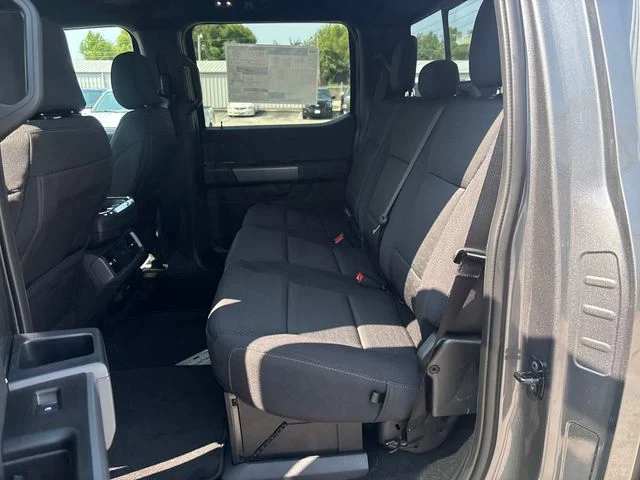 New 2026 Carbonized Gray Metallic Ford XLT image 24