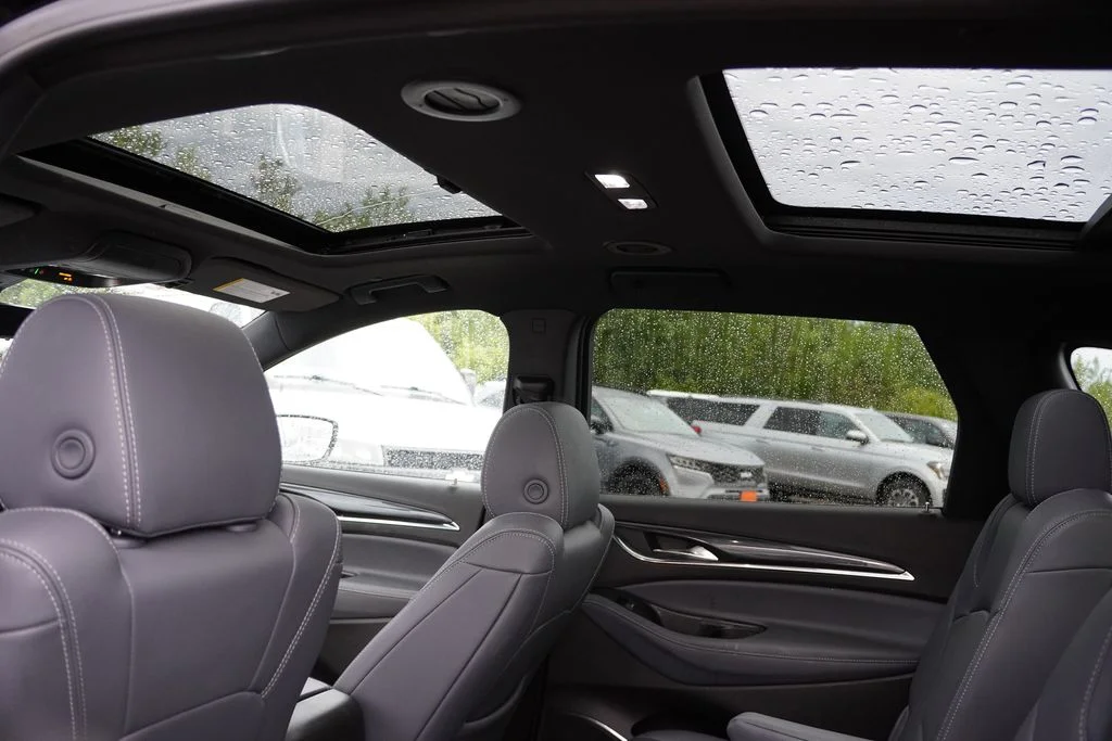 Used 2024 Ebony Twilight Metallic Buick Essence image 5