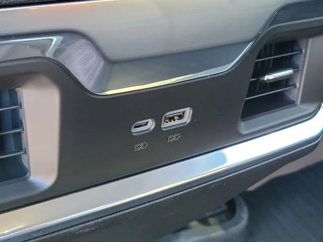 2024 Chevrolet Silverado 1500 LTZ - Photo 14