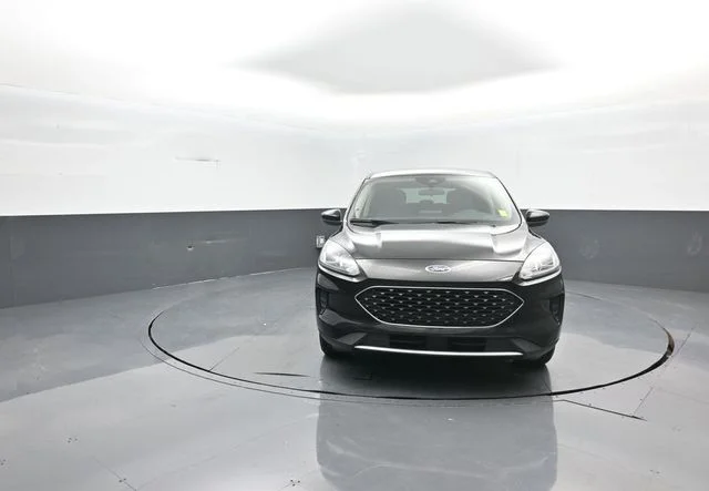 Certified Used 2020 Black Metallic Ford SE image 3