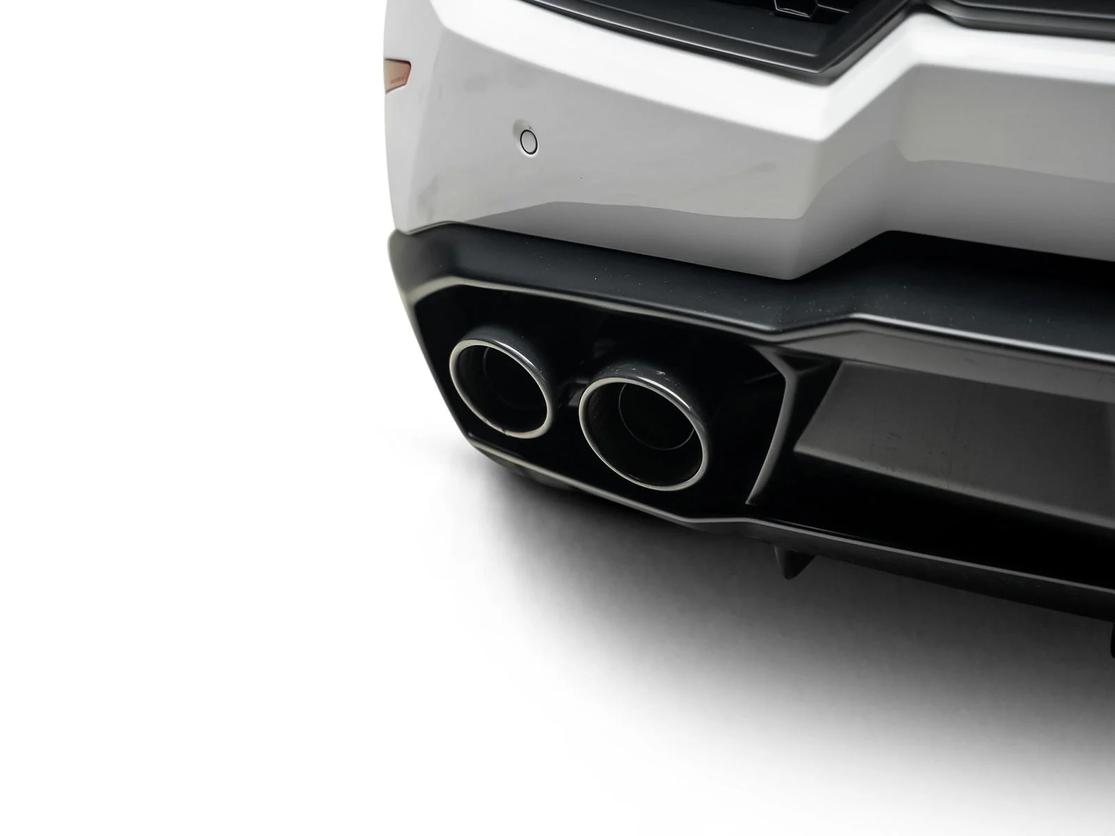 Used 2017 White Lamborghini  image 16