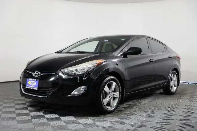 Used 2013 Black Hyundai GLS image 2