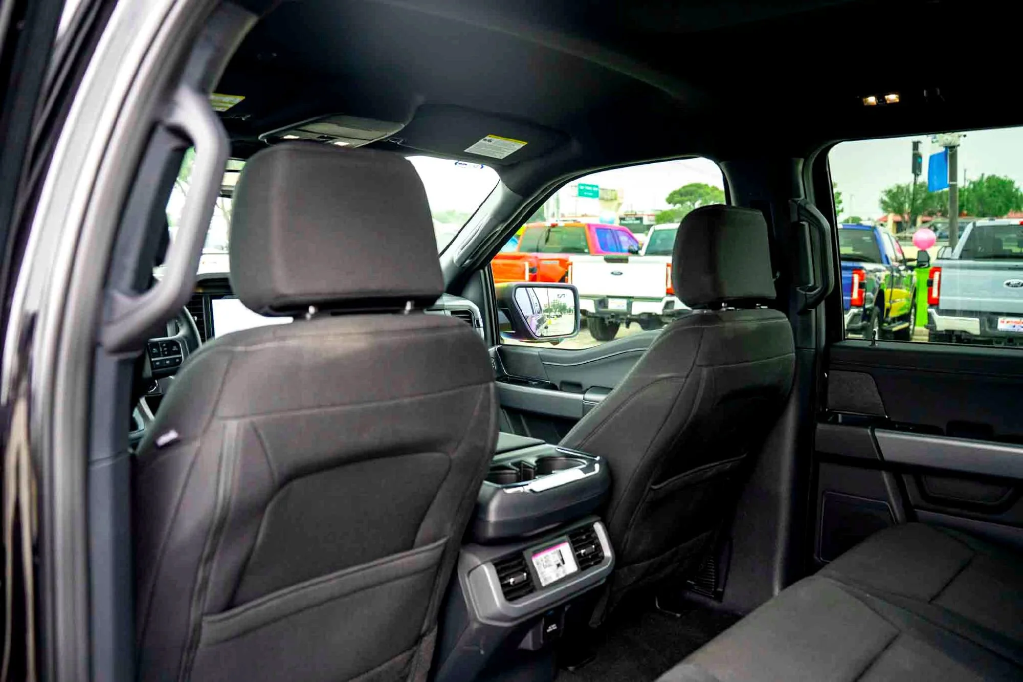 New 2026 Agate Black Metallic Ford XLT image 19