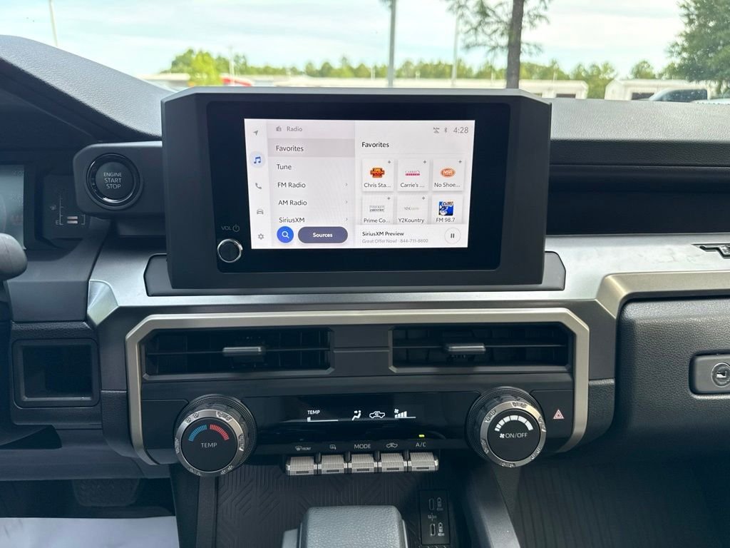 2025 Toyota Tacoma SR5 - Photo 18
