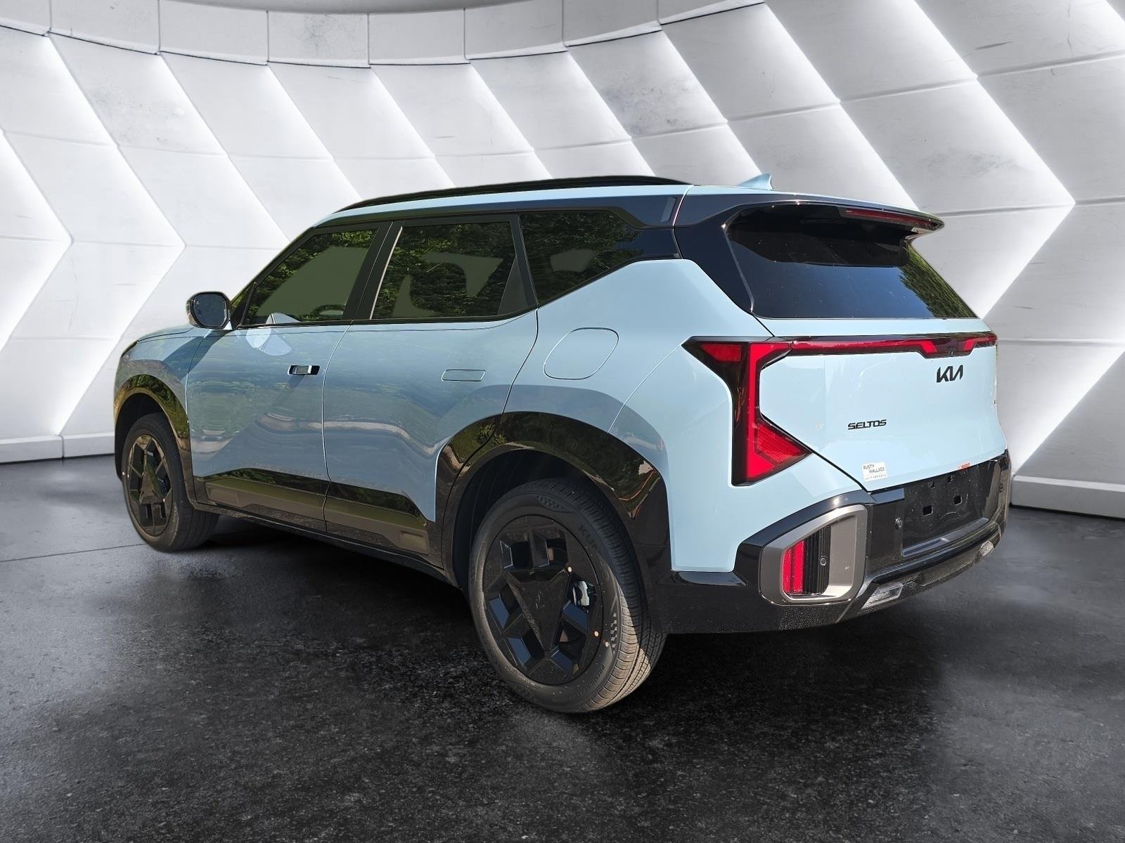 New 2027 Frost Blue Kia X-Line S image 3