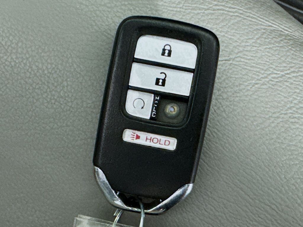 Certified Used 2019 Modern Steel Metallic Honda EX-L image 38