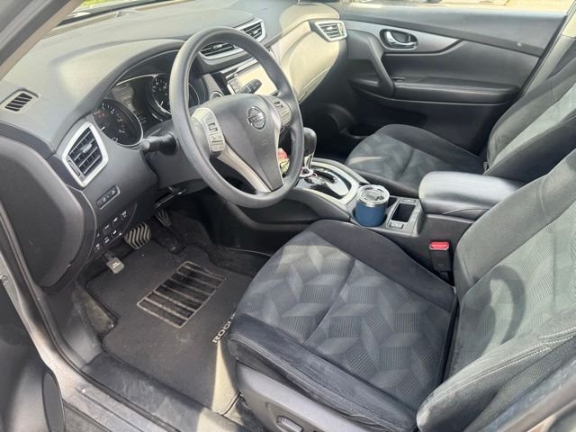 Used 2016 Gun Metallic Nissan SV image 9