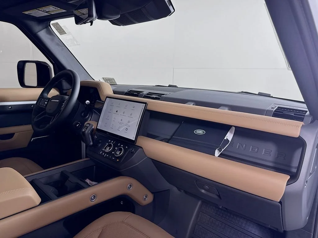 2026 Land Rover Defender X-Dynamic SE - Photo 31