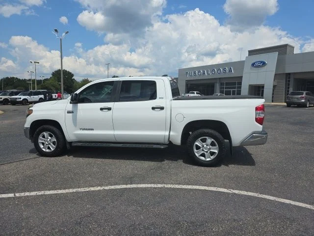 Used 2020 White Toyota SR5 image 6