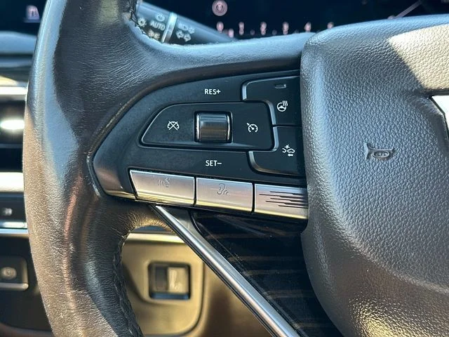 Used 2021 White Cadillac Premium Luxury image 23