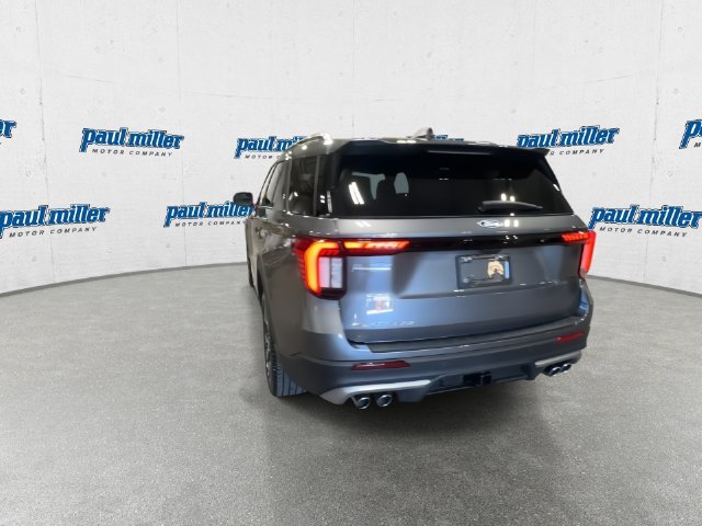 New 2027 Carbonized Gray Metallic Ford Platinum™ image 9