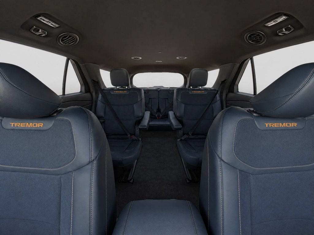 New 2026 Space White Metallic Ford Tremor® image 16
