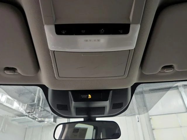 Used 2023 White Nissan S image 28