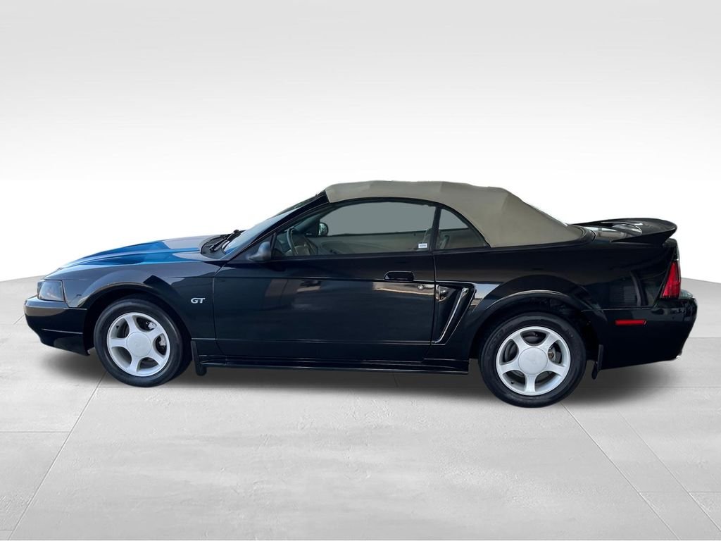 Used 2000 Black Ford GT image 2