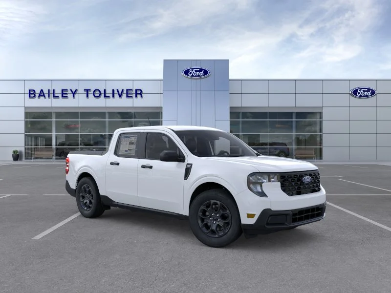 New 2026 Oxford White Ford XLT image 7