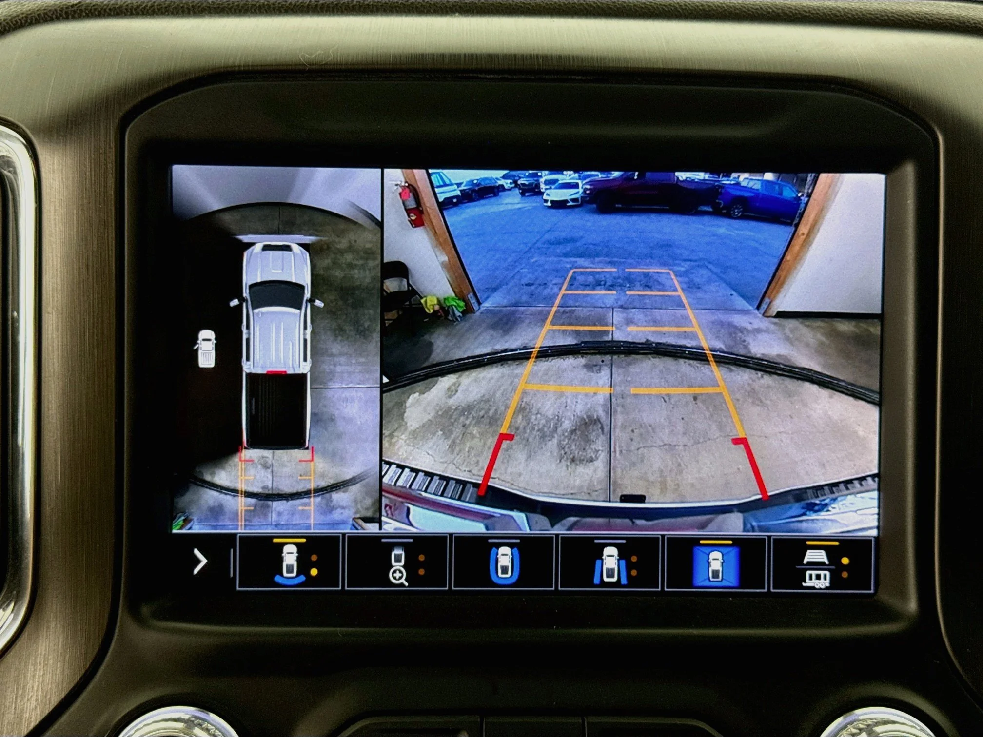 Used 2023 SUMMIT WHITE GMC AT4 image 16