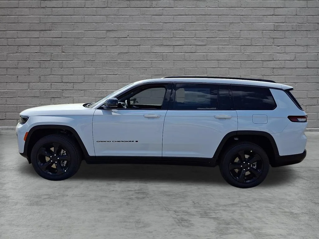 New 2026 Bright White Clearcoat Jeep Limited image 5