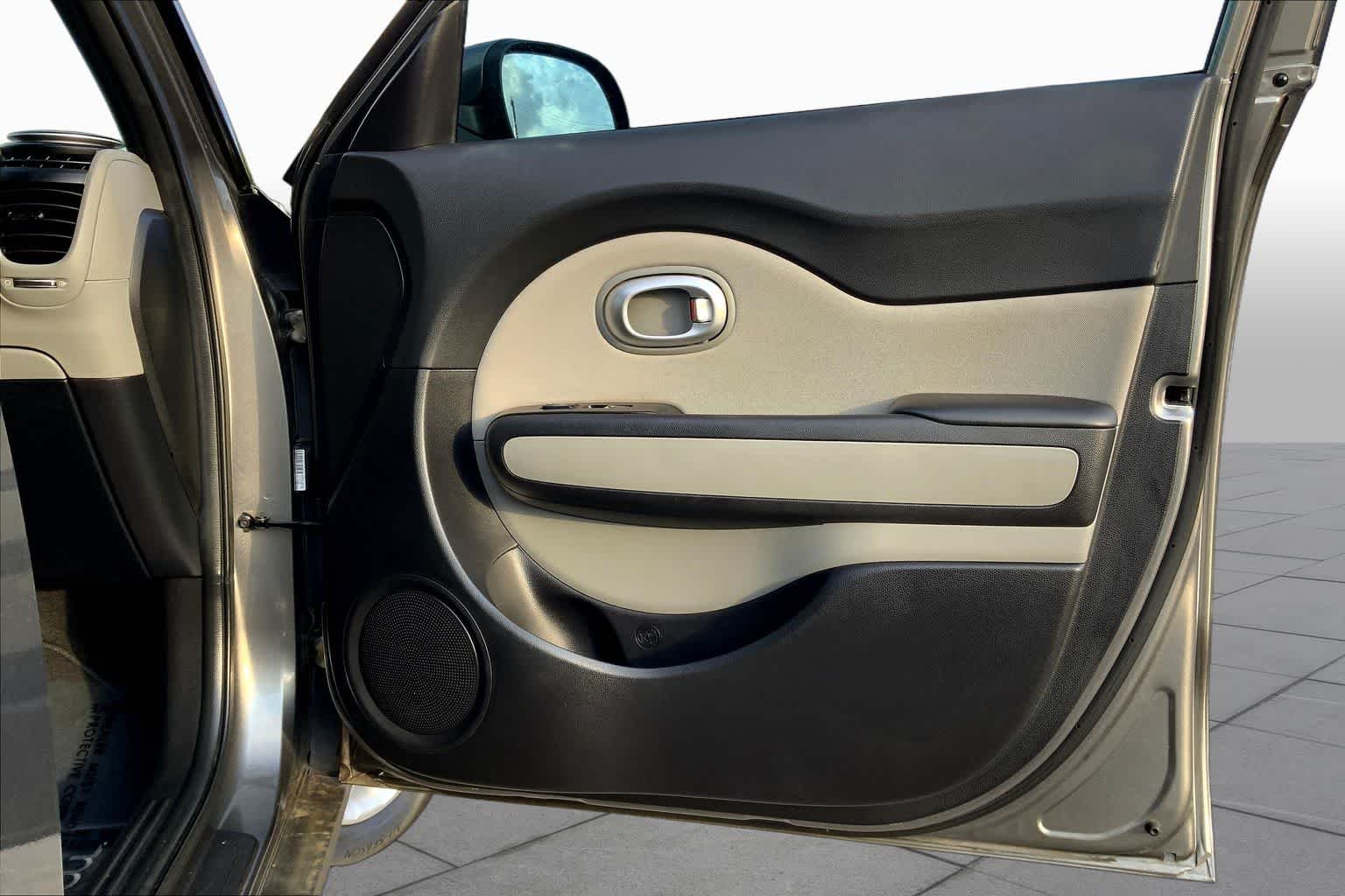 Used 2019 Titanium Gray Kia Base image 22