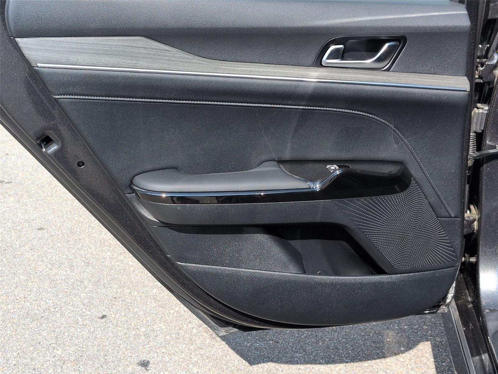 Used 2025 Interstellar Gray Kia EX image 33