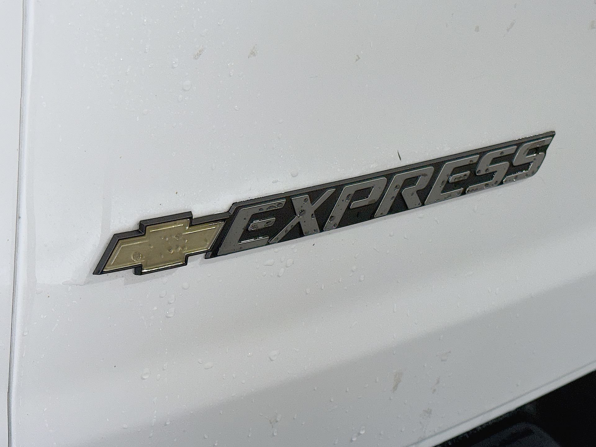 Used 2022 Summit White Chevrolet WT image 27