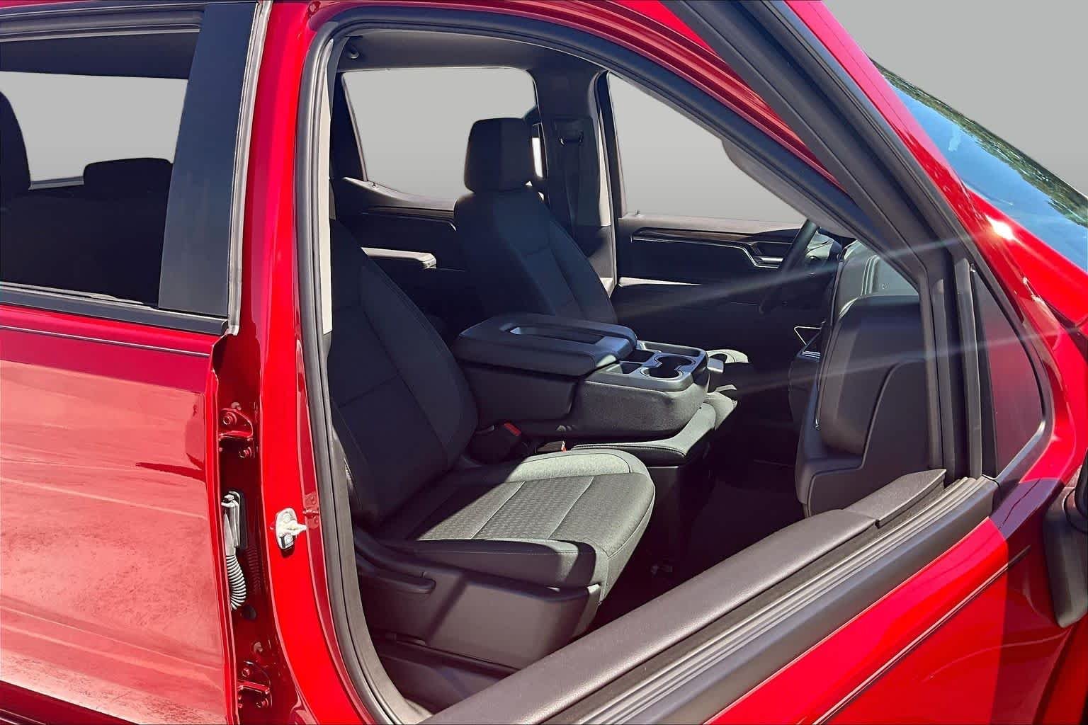 Used 2025 Radiant Red Tintcoat Chevrolet RST image 9