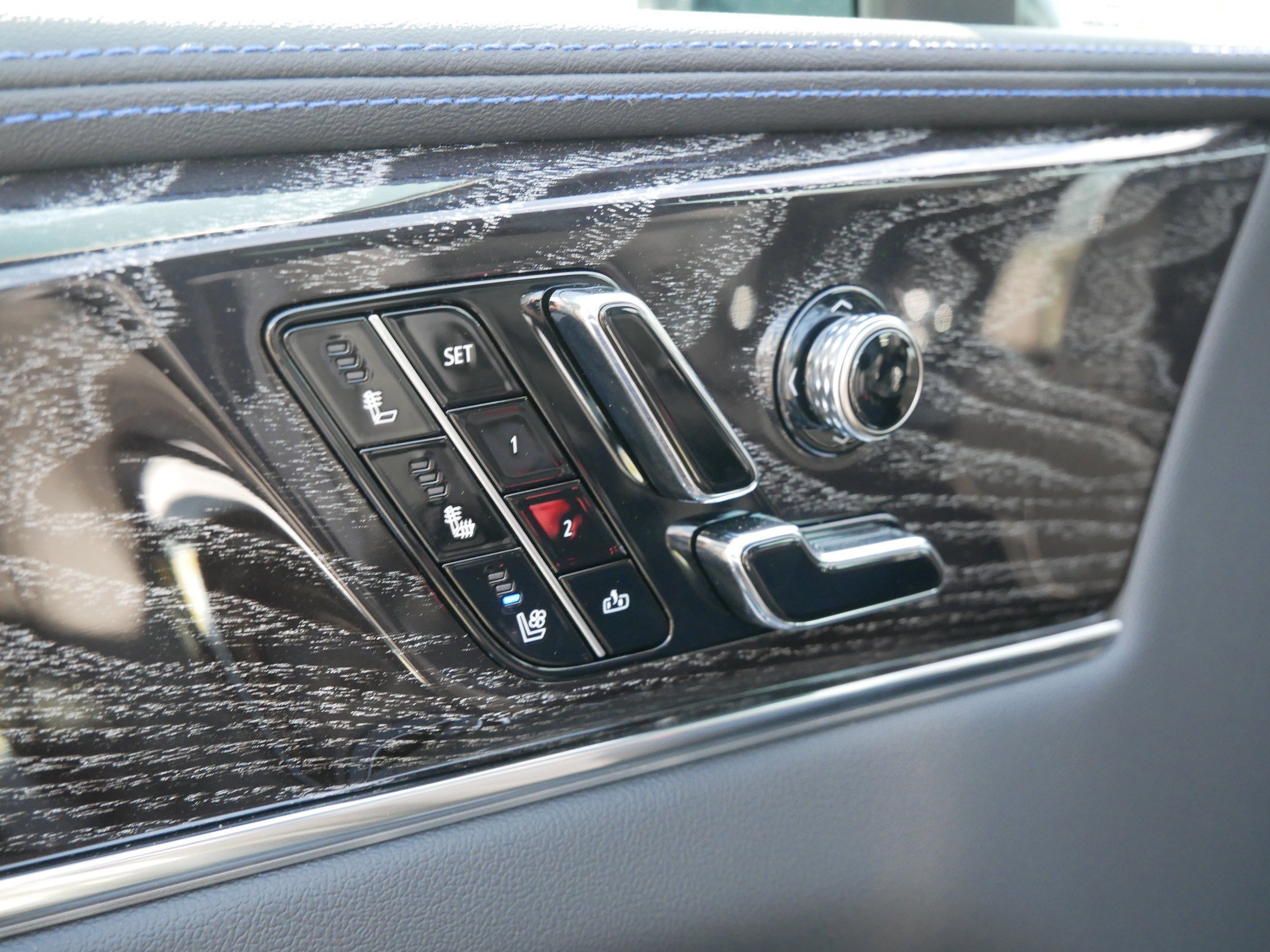 2026 Cadillac Escalade IQ Sport - Photo 17