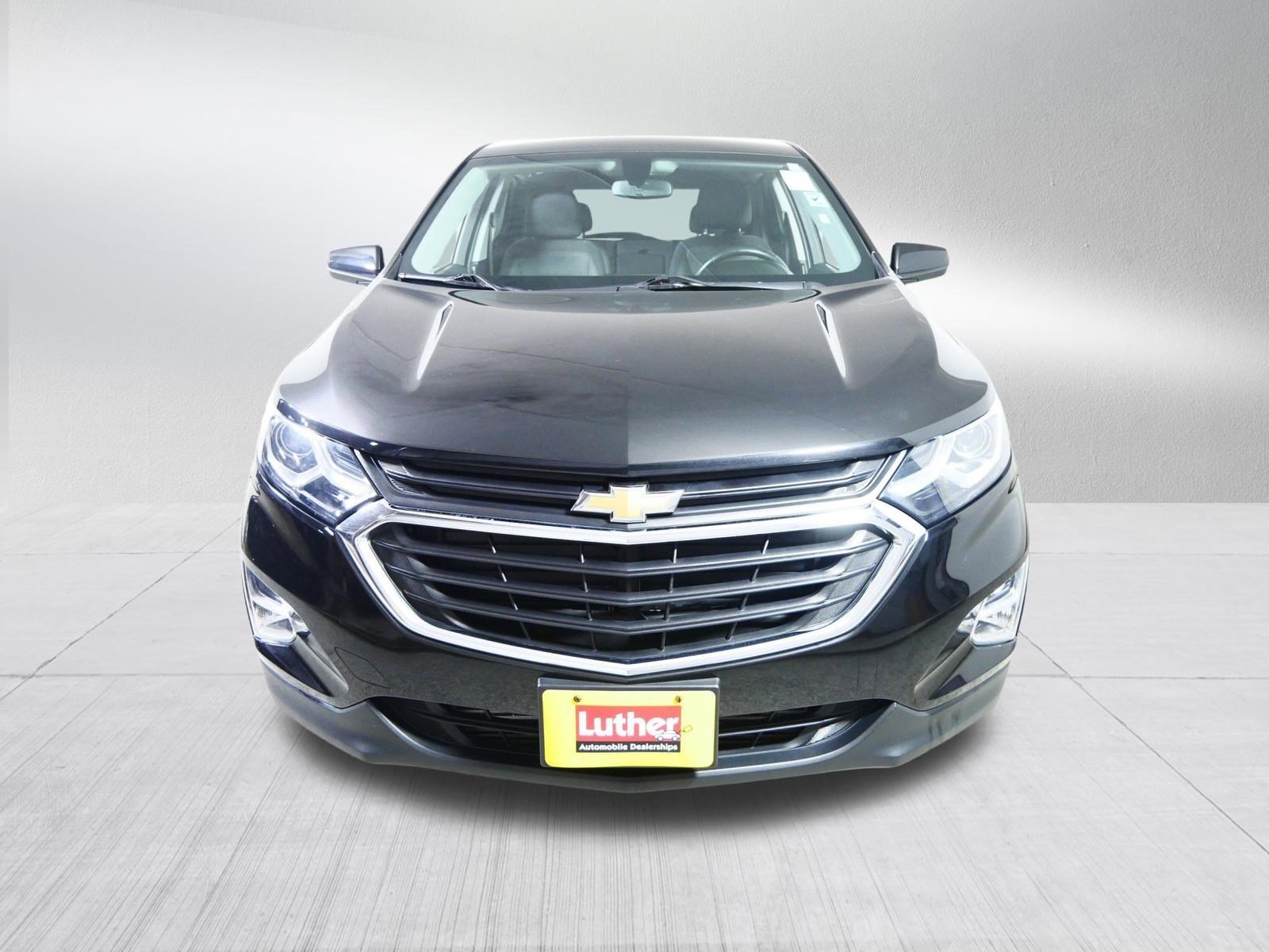 Used 2018 Chevrolet Equinox LT with VIN 2GNAXSEV1J6119210 for sale in Brooklyn Center, Minnesota