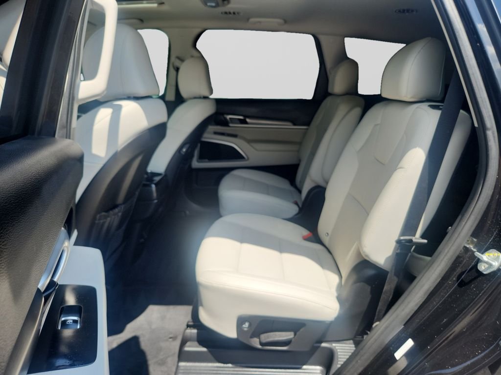Certified Used 2022 Black Kia S image 16